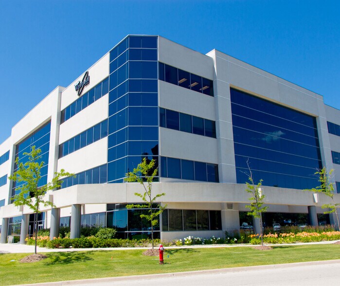 More Photos Of 6750 Century Av, Mississauga Office For Lease