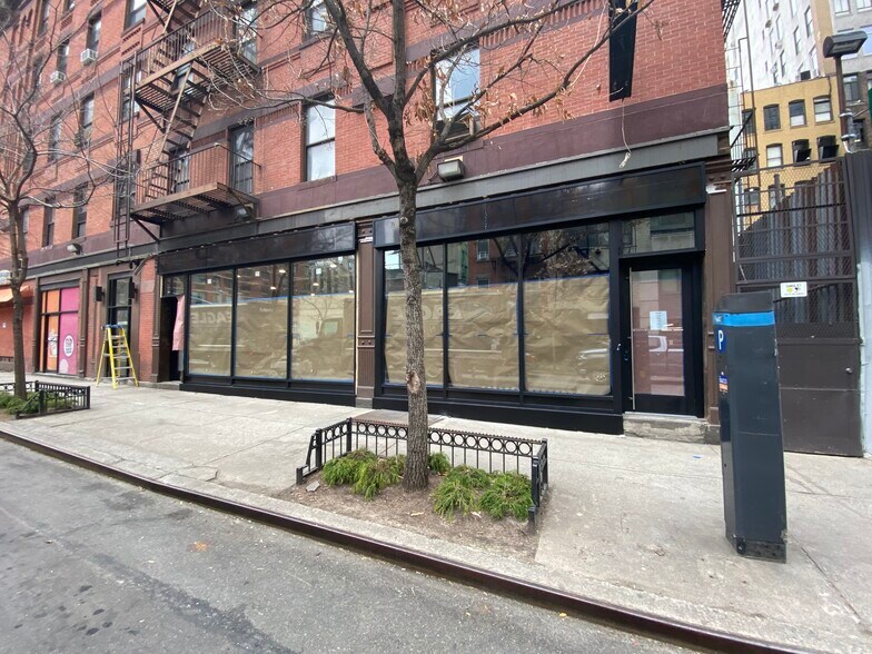 More Photos Of 484 Ninth Ave, New York Apartments For Lease