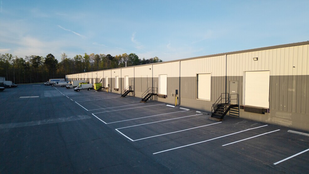 More Photos Of 1349 South Park Dr, Kernersville Light Manufacturing For Lease