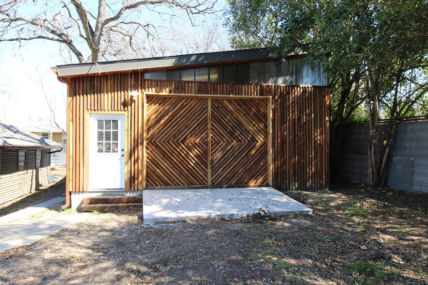 More Photos Of 13813 Ann Pl, Austin Office For Lease