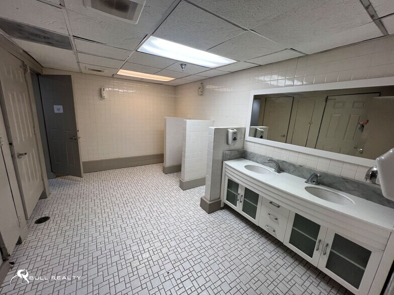 More Photos Of 4854 Old National Hwy, College Park Office For Lease