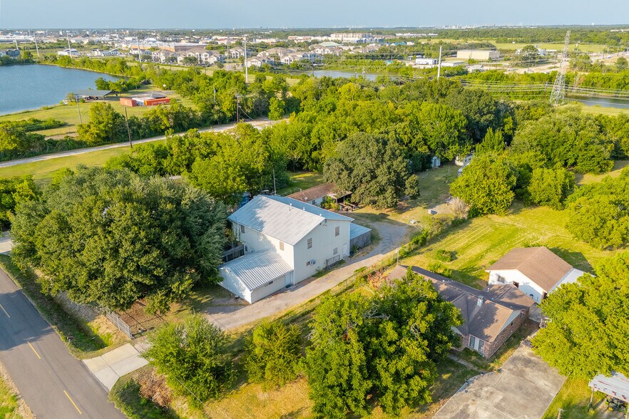 Primary Photo Of 5802 Sheppard Rd, Baytown Specialty For Sale