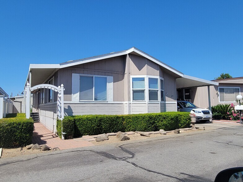 More Photos Of 21500 Lassen St, Chatsworth Manufactured Housing Mobile Home Park For Sale