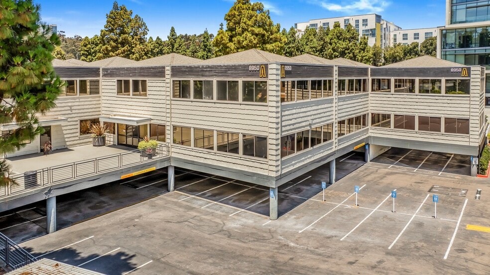 More Photos Of 8950 Villa La Jolla Dr, La Jolla Unknown For Lease