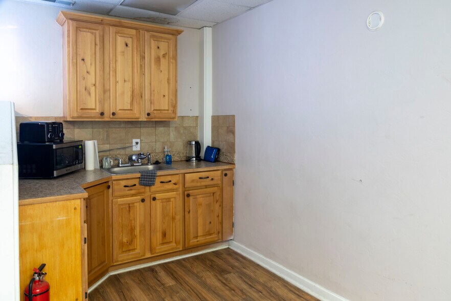 More Photos Of 2562 Washington Blvd, Ogden Loft Creative Space For Lease