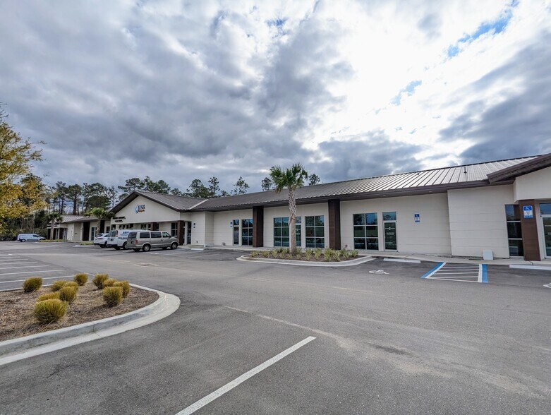 More Photos Of 2050 St Johns Pky, Saint Johns Medical For Lease