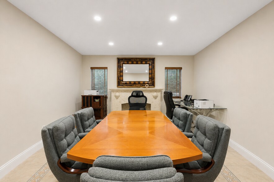 More Photos Of 4201 SW 11th St, Coral Gables Office For Sale