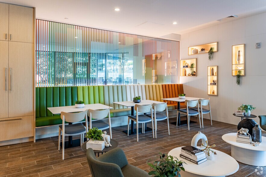 More Photos Of 125 NE 32nd St, Miami Apartments For Lease