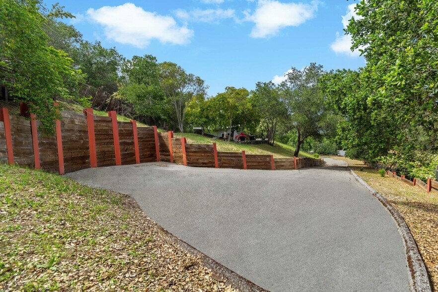 More Photos Of 261 Durazno Way, Portola Valley Land For Sale