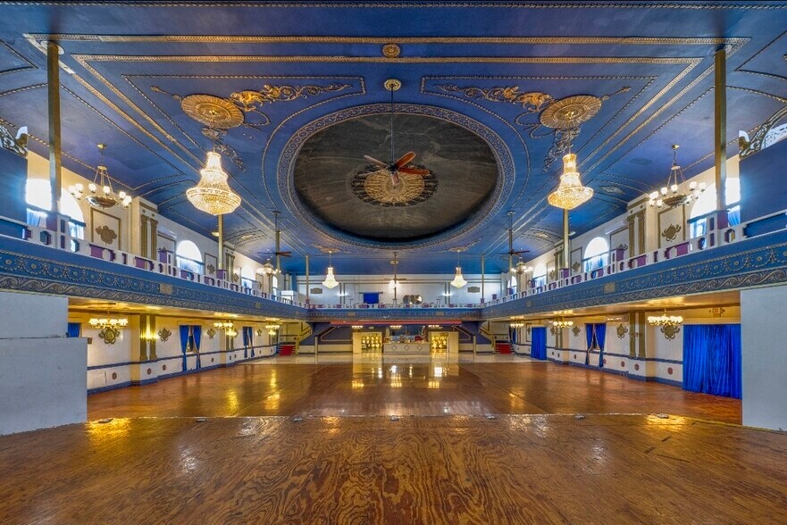 More Photos Of 5670 58th St, Maspeth Specialty For Sale