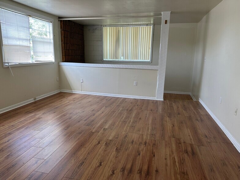 More Photos Of 555 E Boyd Dr, Baton Rouge Multifamily For Sale