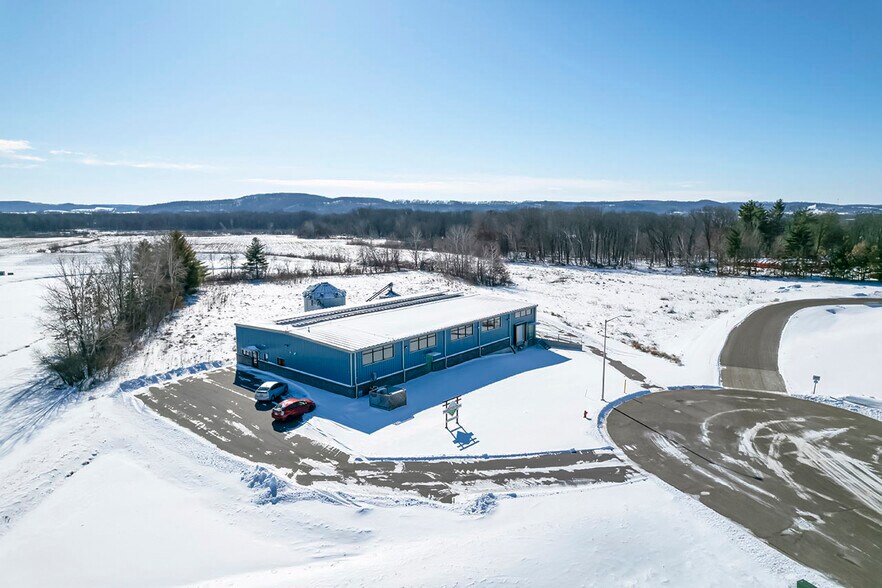 More Photos Of 605 Greenway Ct, Reedsburg Industrial For Sale