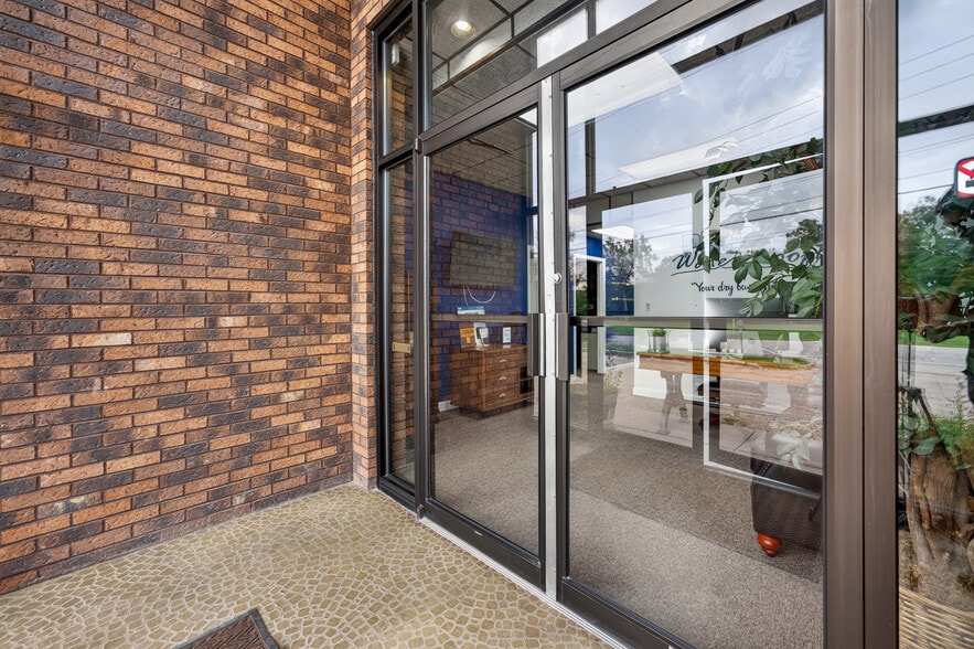 More Photos Of 520 S River St, Batavia Warehouse For Sale
