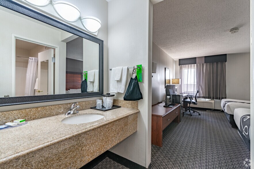 More Photos Of 4311 Warden Rd, North Little Rock Hospitality For Sale