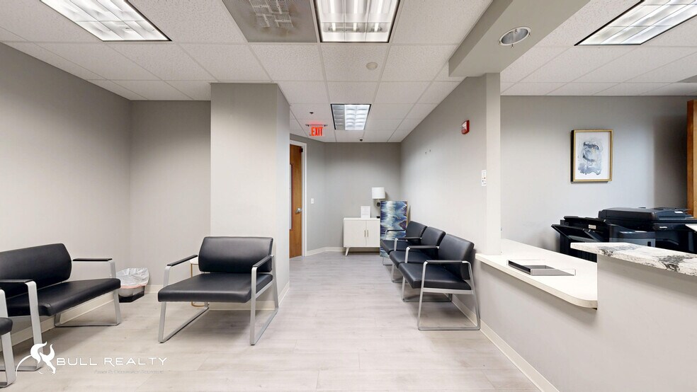 More Photos Of 10680 Medlock Bridge Rd, Duluth Medical For Lease