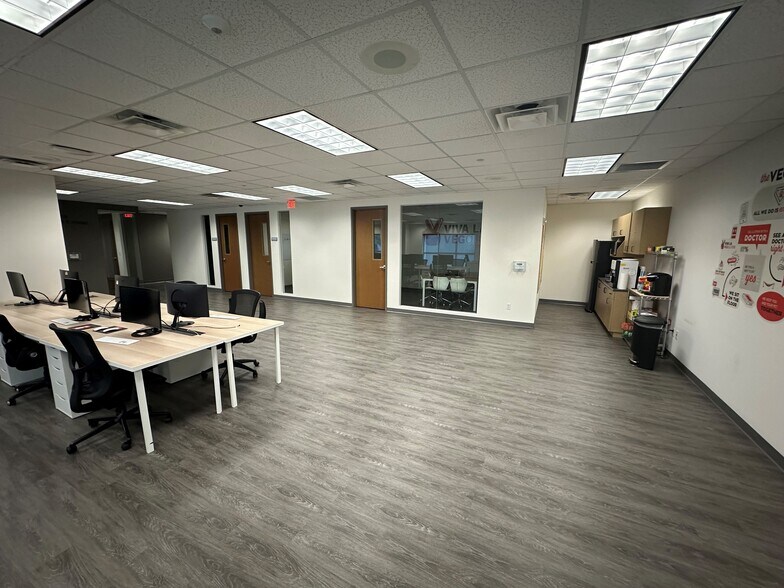 More Photos Of 1120 E Kennedy Blvd, Tampa Office For Sale
