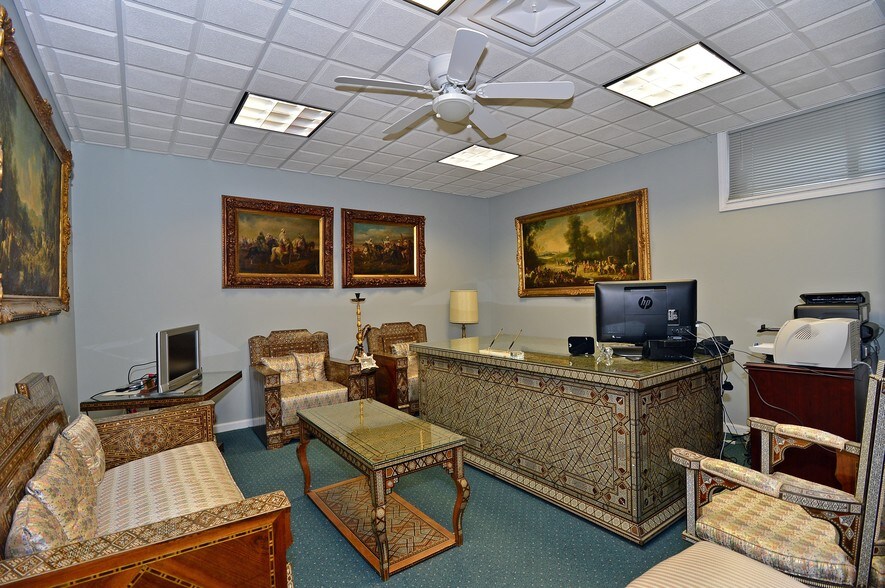 More Photos Of 188 E Bergen Pl, Red Bank Office For Sale