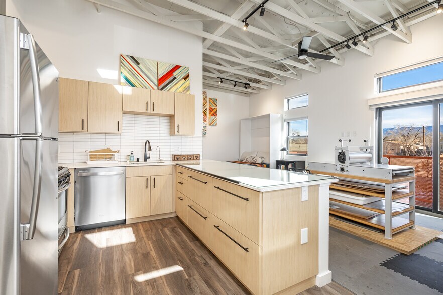 More Photos Of 1109 Paseo Corazon, Santa Fe Flex For Sale