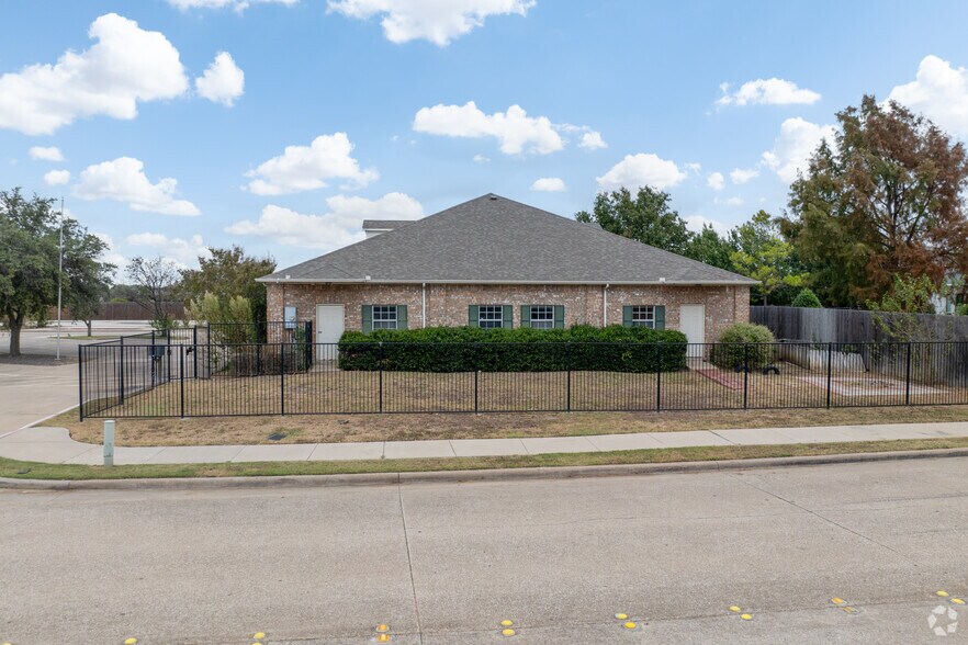 More Photos Of 50 Village Trail, Trophy Club Schools For Sale