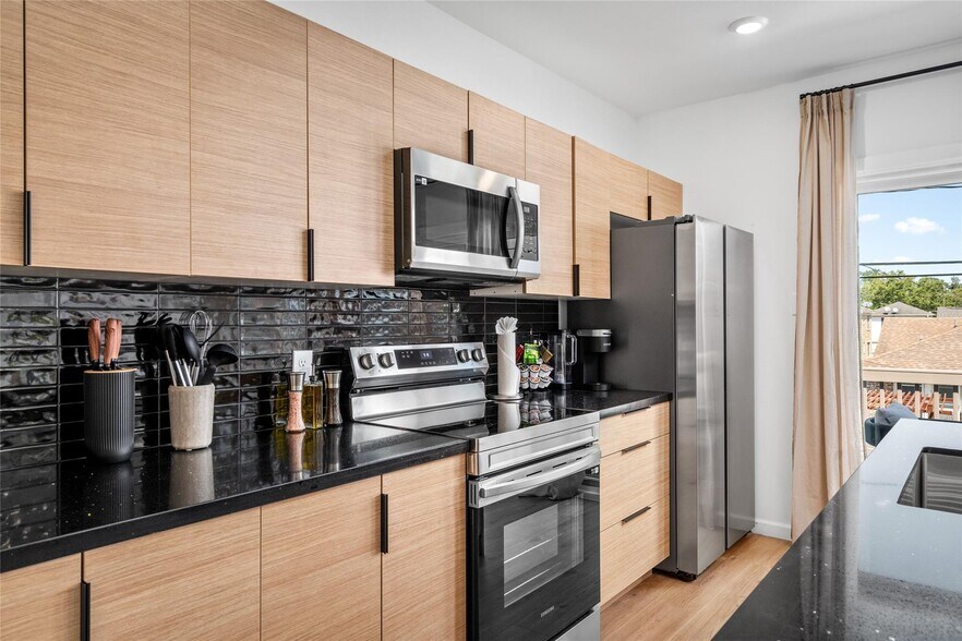 More Photos Of , Houston Multifamily For Sale