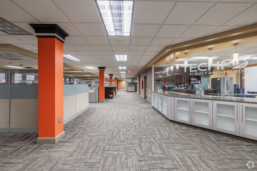 More Photos Of 111 Grant Ave, Endicott Office For Sale