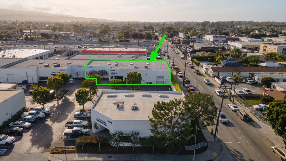 More Photos Of 22809 Lockness Ave, Torrance Warehouse For Sale