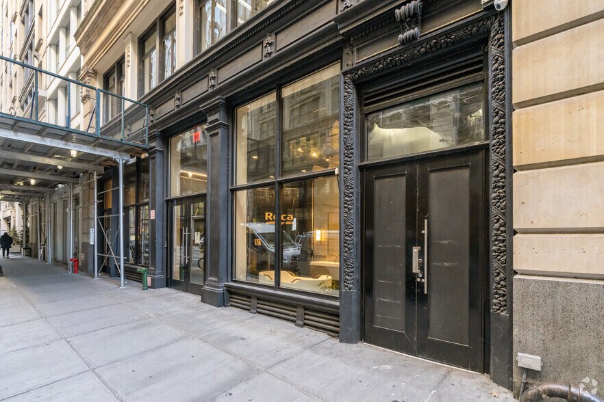 More Photos Of 18-20 W 21st St, New York Office For Lease