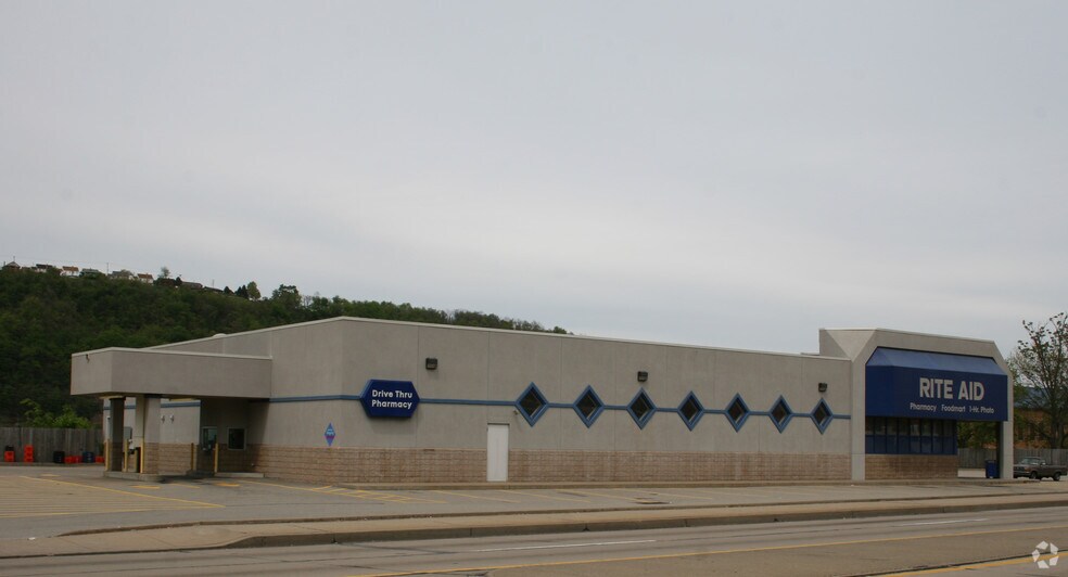 More Photos Of 725 Lysle Blvd, Mckeesport Drugstore For Sale