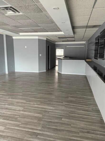 More Photos Of 21421-21435 Greater Mack Ave, Saint Clair Shores Unknown For Lease
