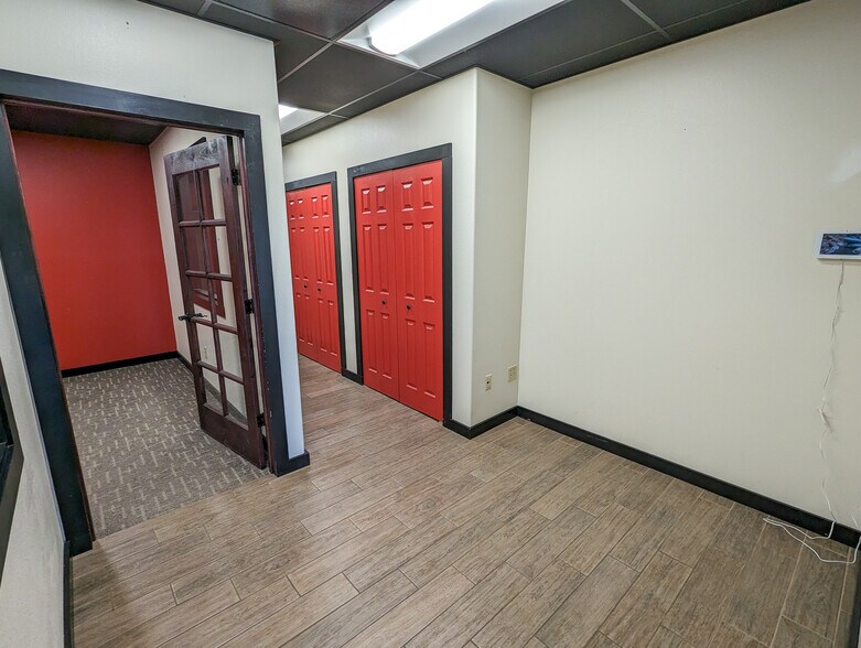 More Photos Of 1112 Adams Ave, La Grande Storefront Retail Office For Sale