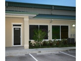 More Photos Of 4460-4514 McAshton St, Sarasota Warehouse For Sale