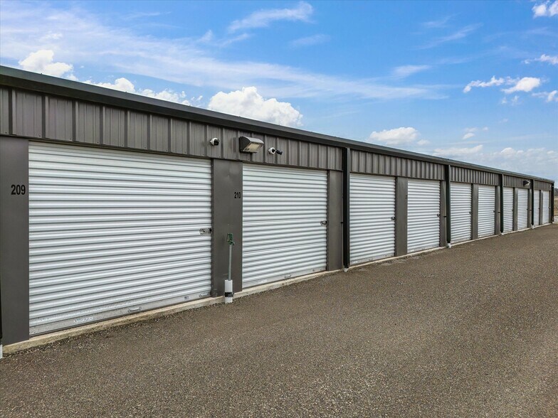 More Photos Of 119 County Road 4003, Decatur Self Storage For Sale