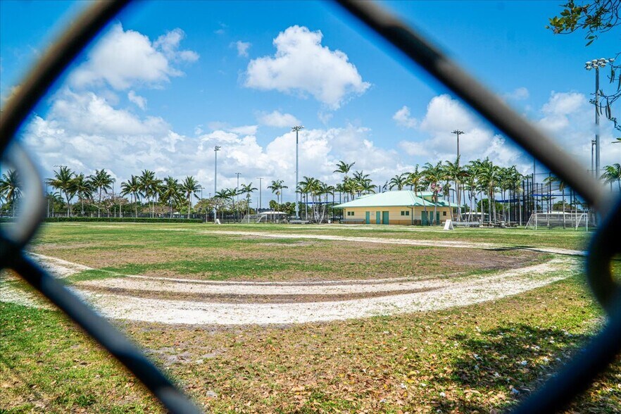 More Photos Of 216 NE 18th Ave, Pompano Beach Apartments For Sale