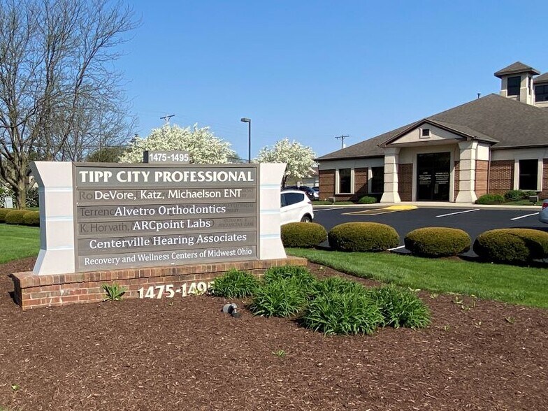 More Photos Of 1475-1495 W Main St, Tipp City Medical For Lease