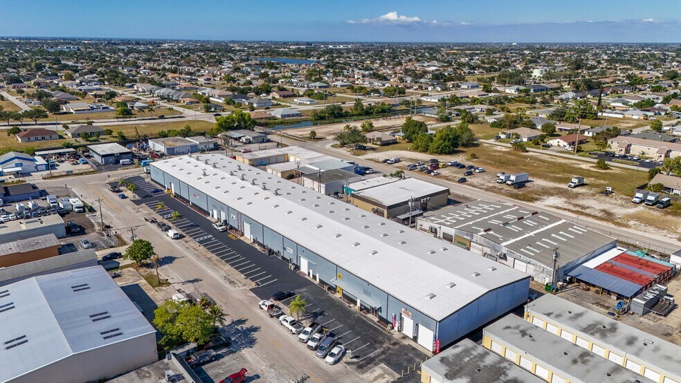 More Photos Of 847-905 SE 9th Ter, Cape Coral Warehouse For Sale