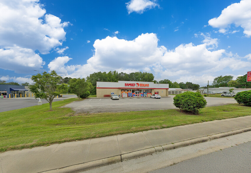 Primary Photo Of 314 E Hamlet St, Pinetops General Retail For Lease