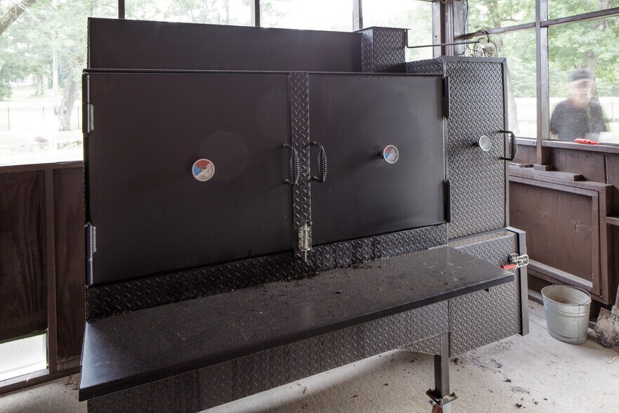 More Photos Of 100 Symphony Way, Anniston Sports And Entertainment For Sale