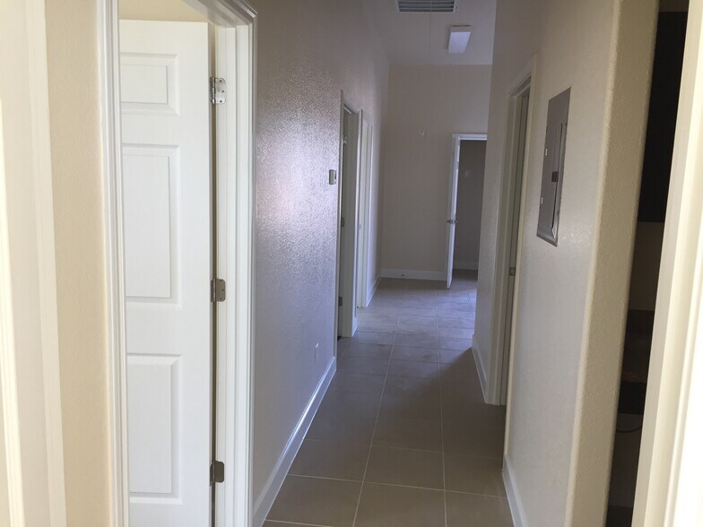More Photos Of 209 S 12th St, Pflugerville Medical For Sale