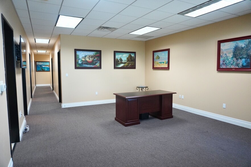 More Photos Of 650 Shoppers Ln, Covina Storefront Retail Office For Lease