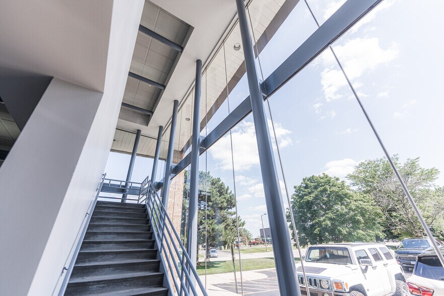 More Photos Of 290 Springfield Dr, Bloomingdale Medical For Lease