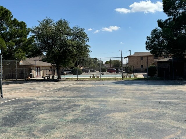 More Photos Of 3001 N Midland Dr, Midland Apartments For Sale