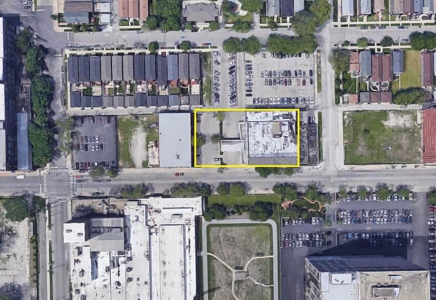 More Photos Of 1110 W 35th St, Chicago Office For Sale