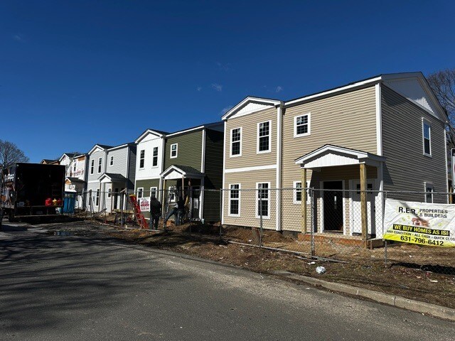 Primary Photo Of , Wyandanch Multifamily For Sale