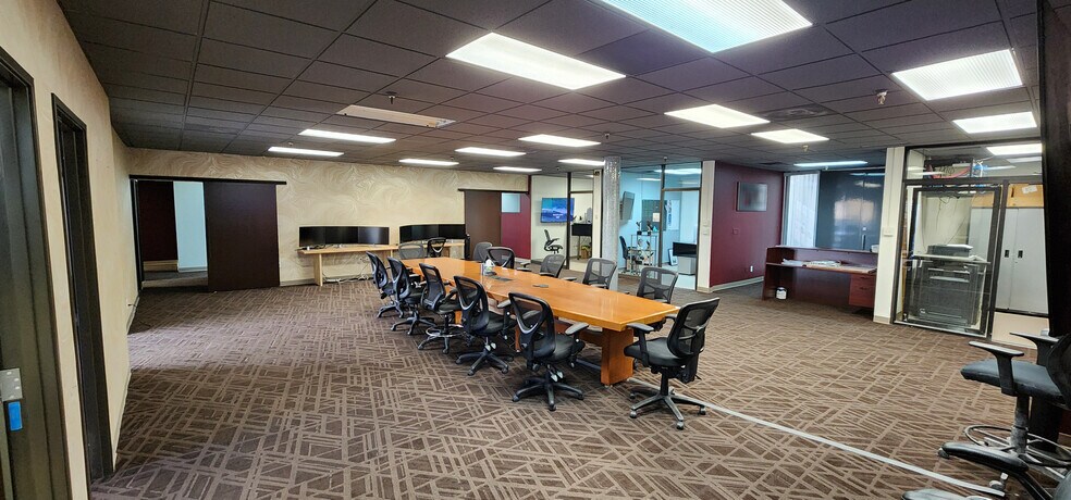 More Photos Of 3790 Paradise Rd, Las Vegas Office For Lease