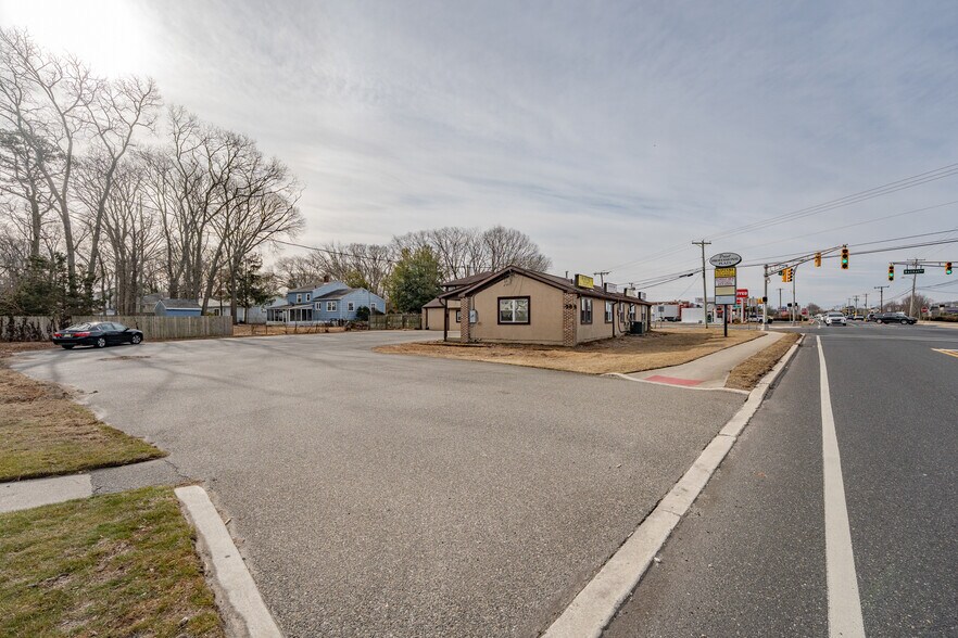 More Photos Of 98 New Rd, Somers Point Showroom For Sale