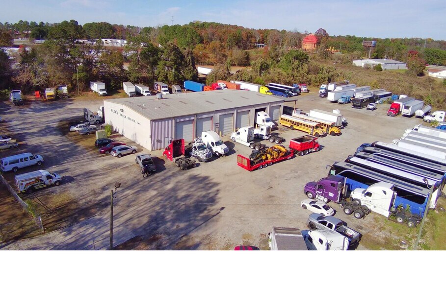 More Photos Of 4490 Bowman Industrial Ct, Conley Service For Lease