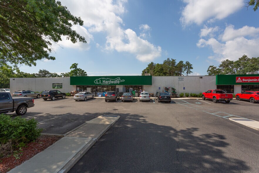 More Photos Of 3600-3606 Veterans Memorial Hwy, Bohemia Freestanding For Lease