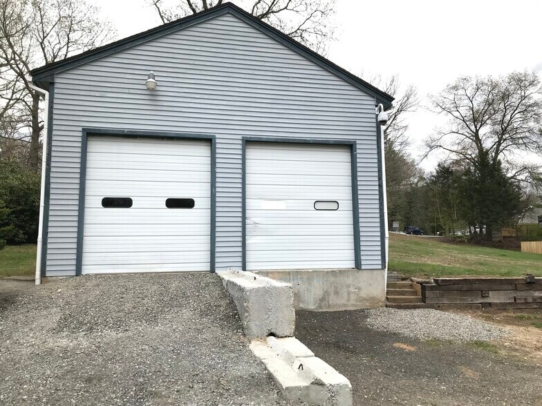 More Photos Of 12 Goose Ln, Tolland Office For Lease