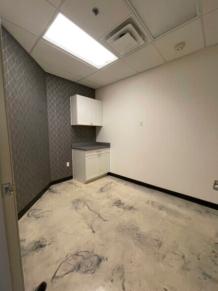 More Photos Of 1760 E Pecos Rd, Gilbert Medical For Lease