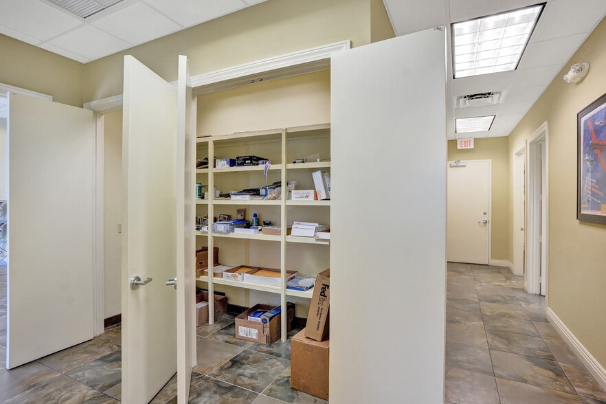 More Photos Of 2985 Center Port Cir, Pompano Beach Warehouse For Sale